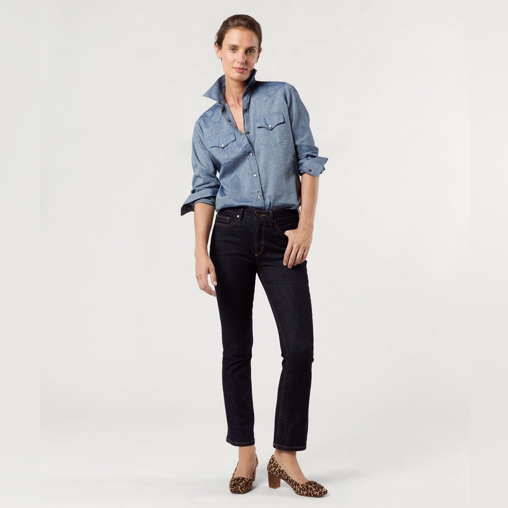 ANN MASHBURN Light Blue Chambray Shirt with Dark Denim Cropped Pants